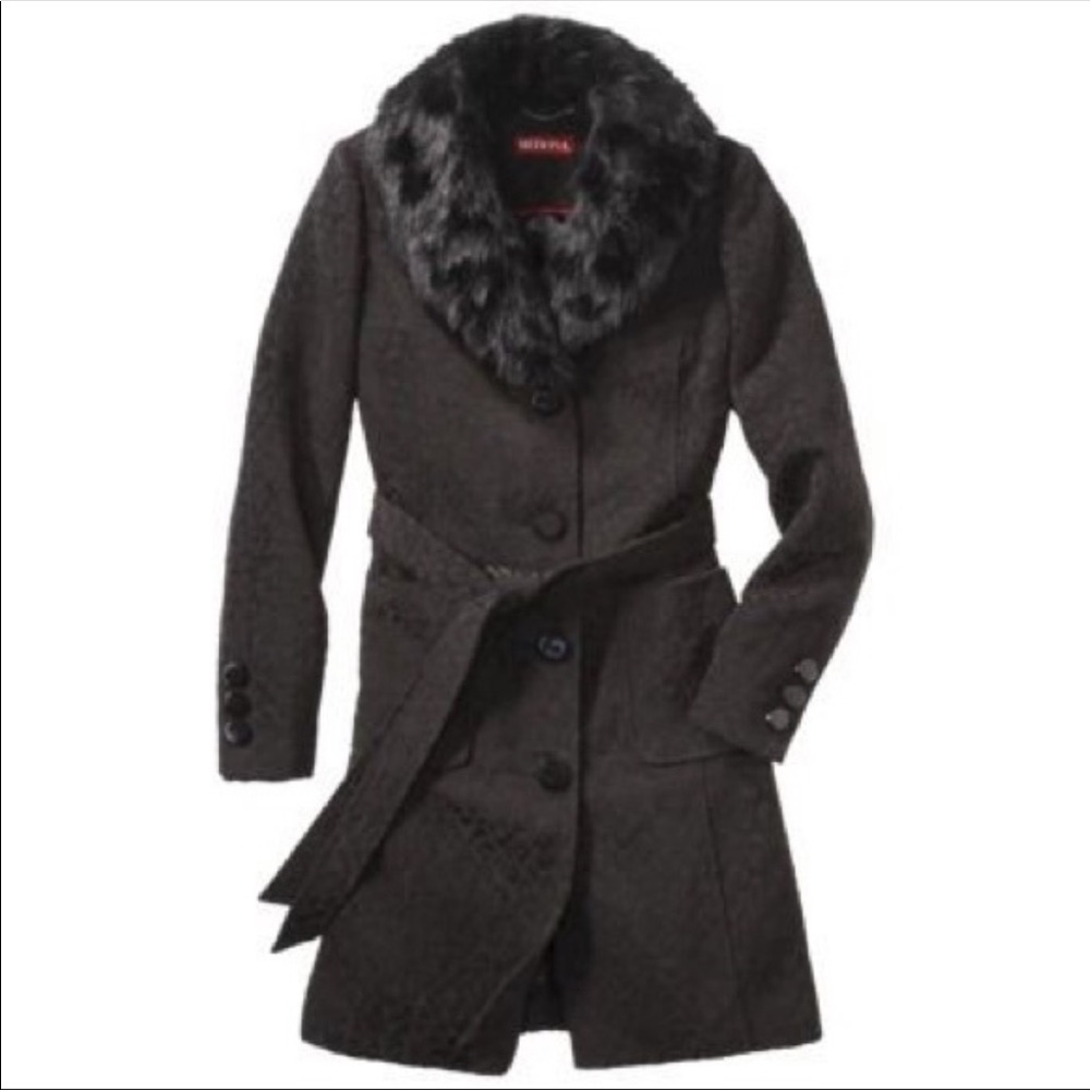 Faux fur single breasted coat